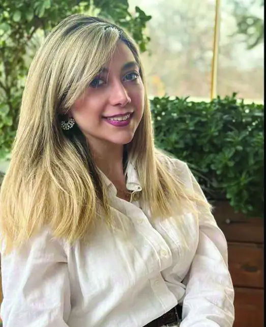 نیلوفر صمیمی فرد ای ام اس تهران