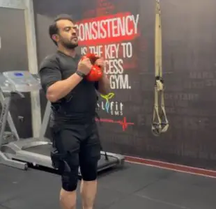 ویژگی‌های لباس باشگاهی EMS